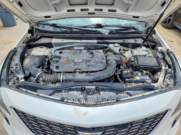 2021 CADILLAC XT4 Premium Luxury