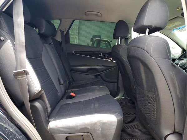 2019 KIA SORENTO L, LX, S