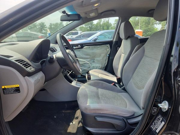 2017 HYUNDAI ACCENT SE Base