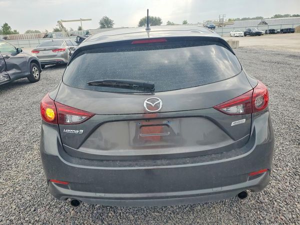 2017 MAZDA 3