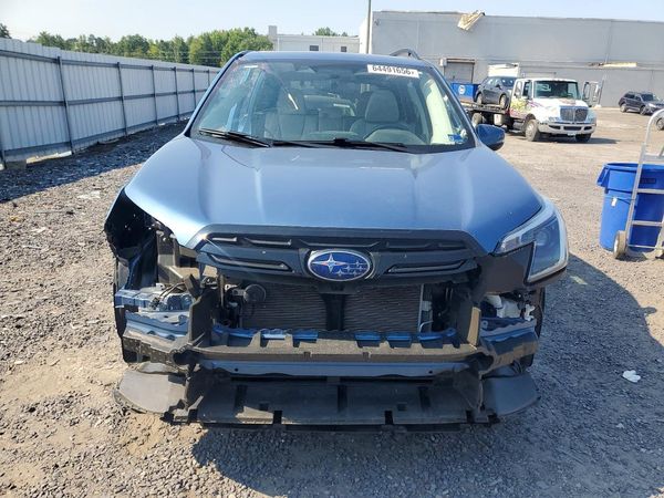 2024 SUBARU FORESTER Limited