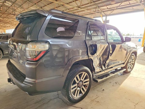 2022 TOYOTA 4RUNNER TRD Sport