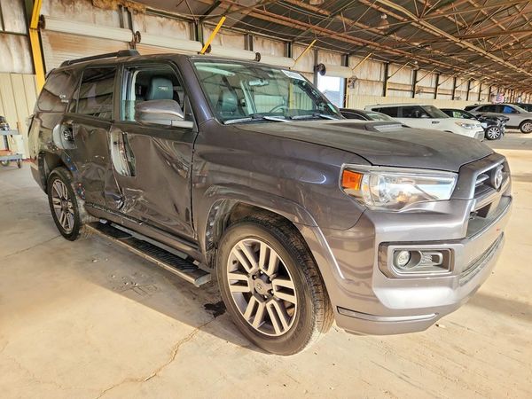 2022 TOYOTA 4RUNNER TRD Sport