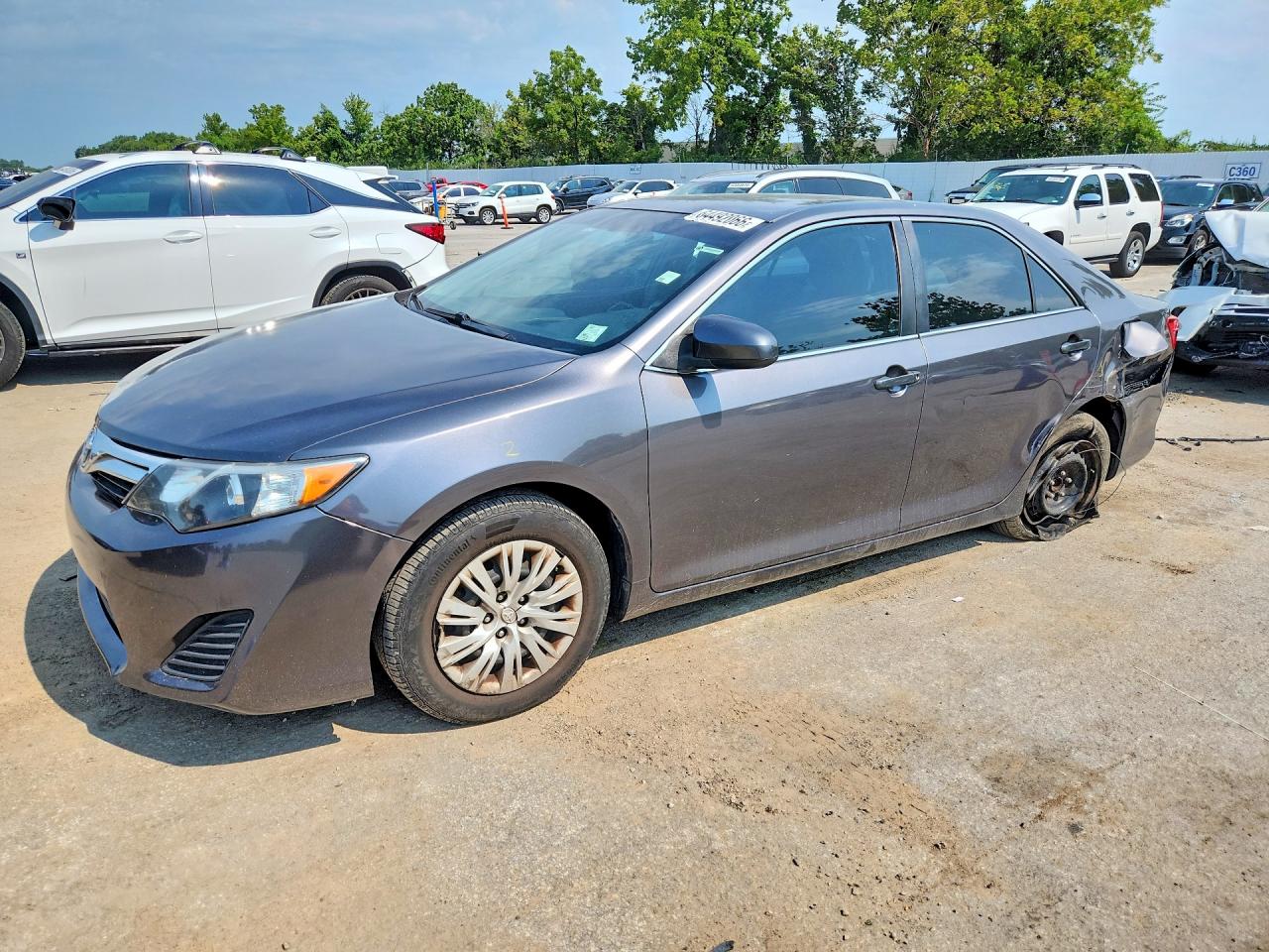 2014 TOYOTA CAMRY
