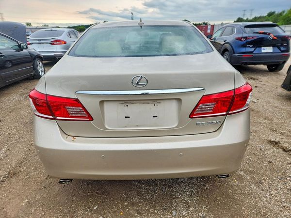 2012 LEXUS ES