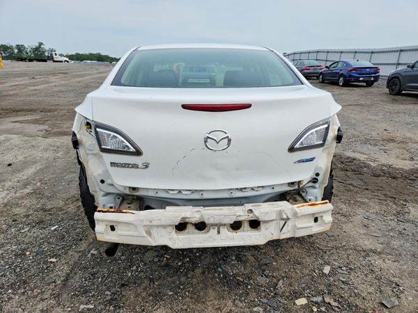 2013 MAZDA 3 Sport/GX