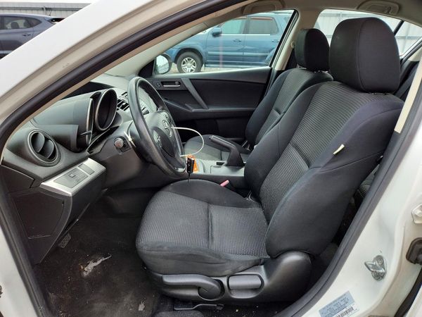 2013 MAZDA 3 Sport/GX