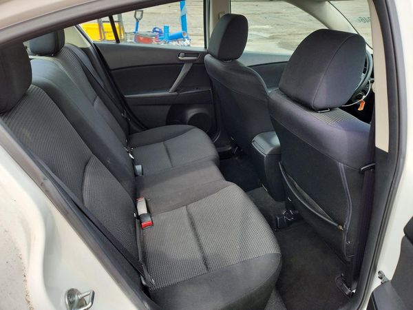 2013 MAZDA 3 Sport/GX