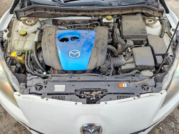 2013 MAZDA 3 Sport/GX