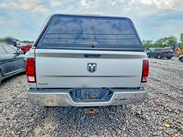 2015 RAM 1500 ST