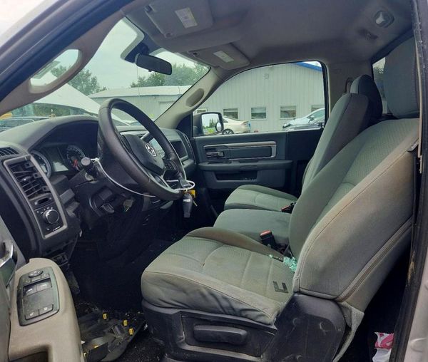 2015 RAM 1500 ST