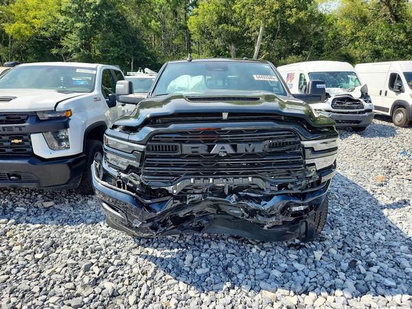 2025 RAM 3500