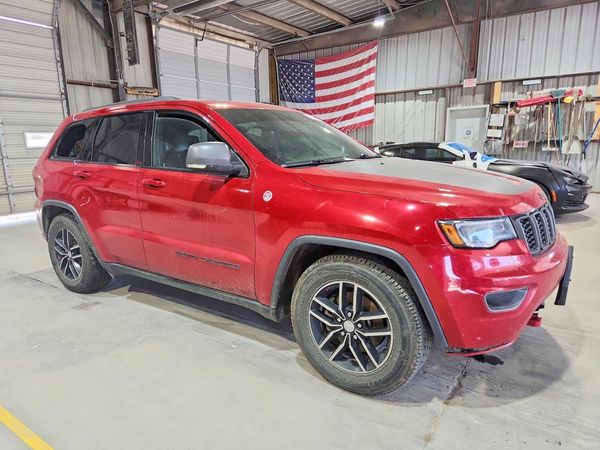 2017 JEEP GRAND CHEROKEE