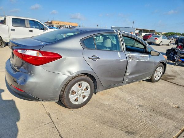 2016 KIA FORTE
