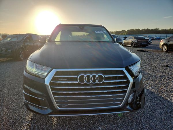 2018 AUDI Q7 quattro Prestige