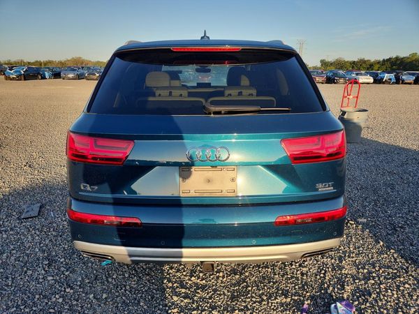 2018 AUDI Q7 quattro Prestige
