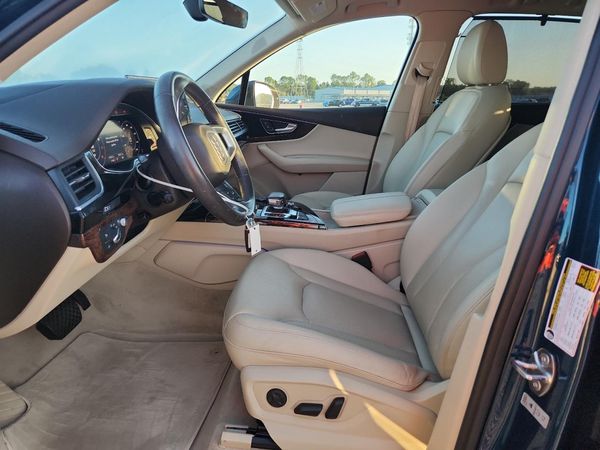 2018 AUDI Q7 quattro Prestige