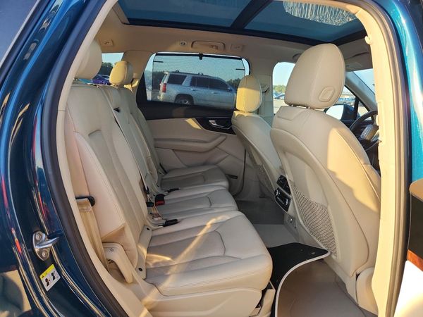 2018 AUDI Q7 quattro Prestige