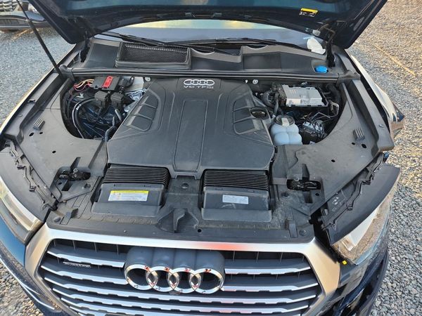 2018 AUDI Q7 quattro Prestige