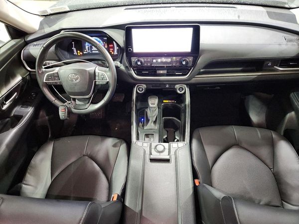 2025 TOYOTA GRAND HIGHLANDER