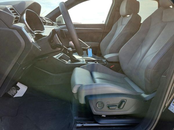 2024 AUDI Q3