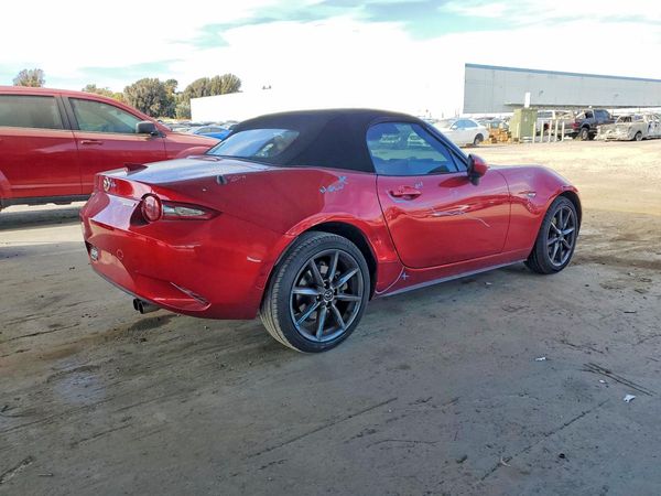 2016 MAZDA MX-5 MIATA