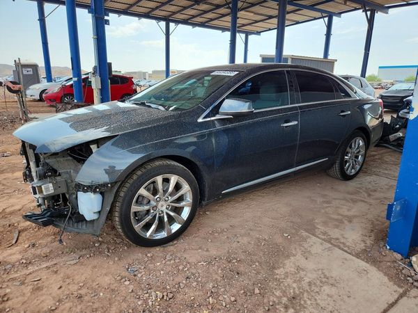 2013 CADILLAC XTS Luxury