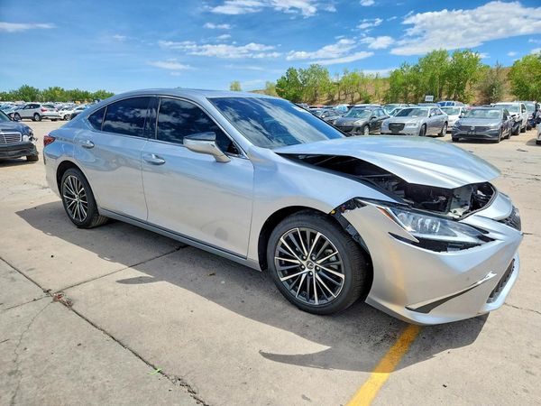 2022 LEXUS ES 250