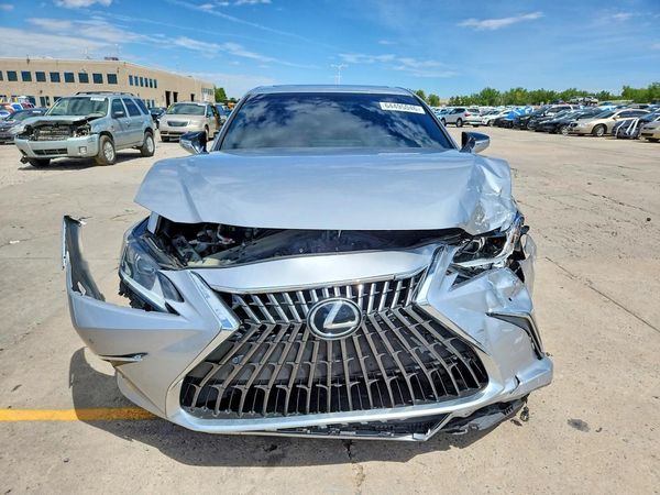 2022 LEXUS ES 250