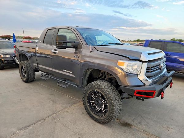 2015 TOYOTA TUNDRA SR5 Grade