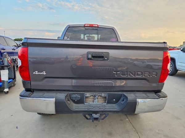 2015 TOYOTA TUNDRA SR5 Grade