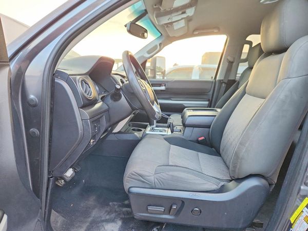 2015 TOYOTA TUNDRA SR5 Grade