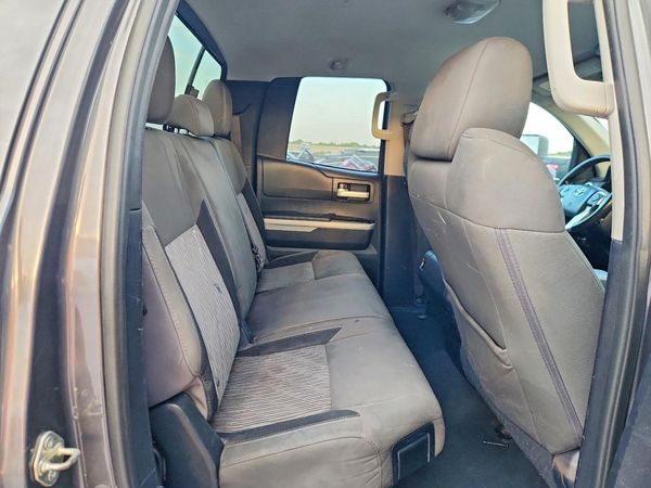2015 TOYOTA TUNDRA SR5 Grade