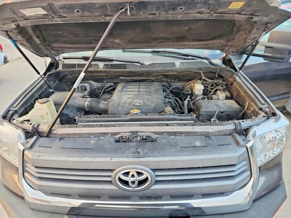 2015 TOYOTA TUNDRA SR5 Grade