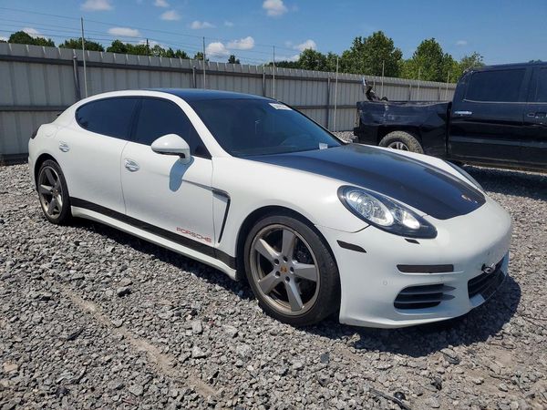 2014 PORSCHE PANAMERA 4S Executive