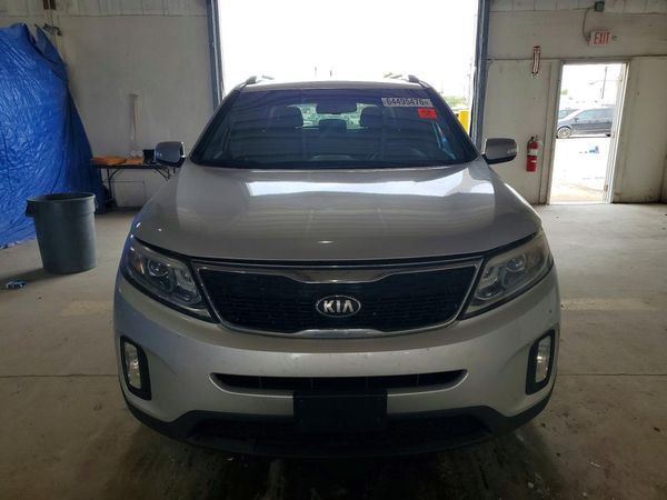 2014 KIA SORENTO Base/ LX