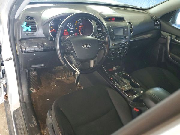 2014 KIA SORENTO Base/ LX