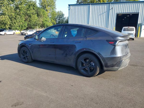 2026 TESLA MODEL Y