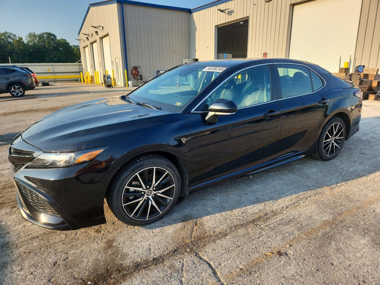 2023 TOYOTA CAMRY SE — Front 3/4