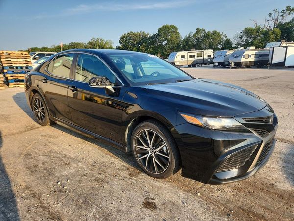 2023 TOYOTA CAMRY SE — Passenger 3/4