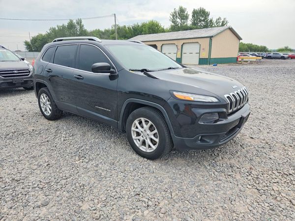 2015 JEEP CHEROKEE LATITUDE 4X4