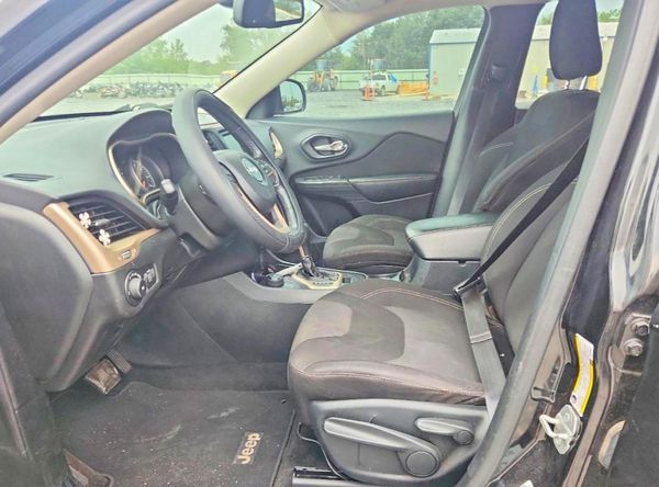 2015 JEEP CHEROKEE LATITUDE 4X4