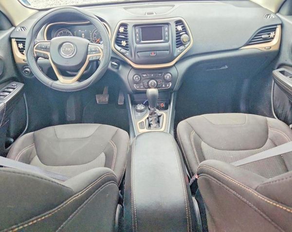2015 JEEP CHEROKEE LATITUDE 4X4