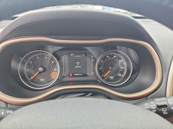 2015 JEEP CHEROKEE LATITUDE 4X4