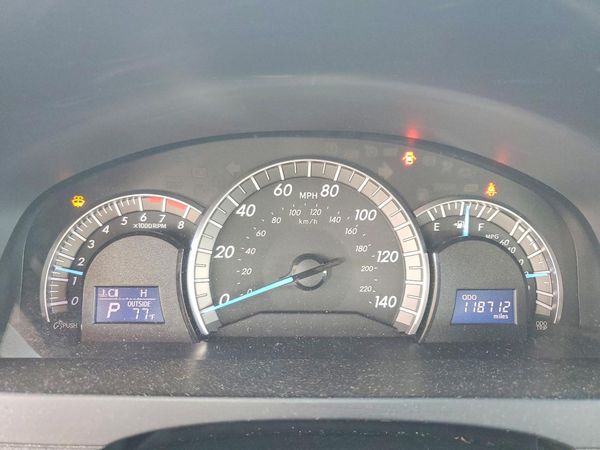 2014 TOYOTA CAMRY