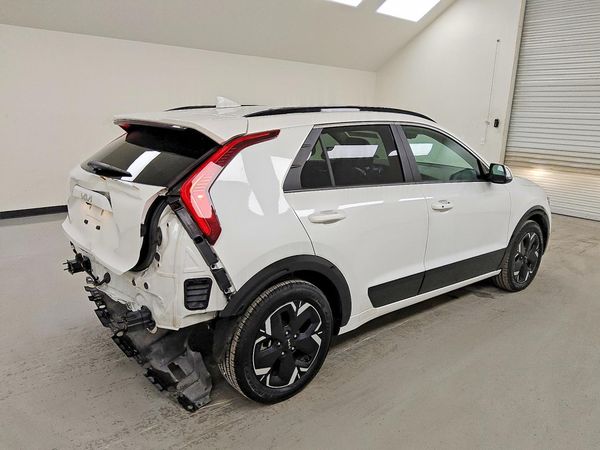 2024 KIA NIRO Wind