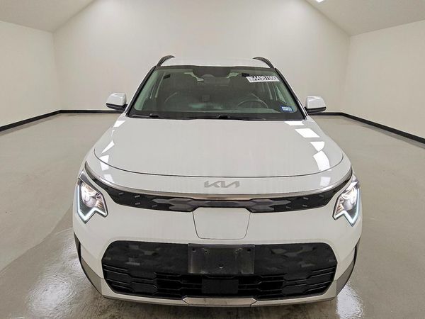 2024 KIA NIRO Wind