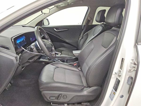 2024 KIA NIRO Wind