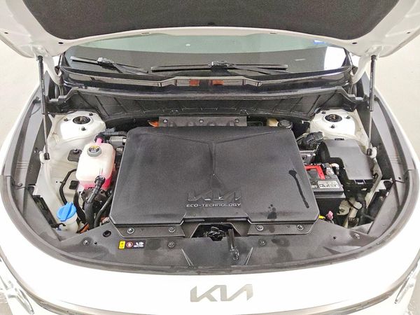 2024 KIA NIRO Wind