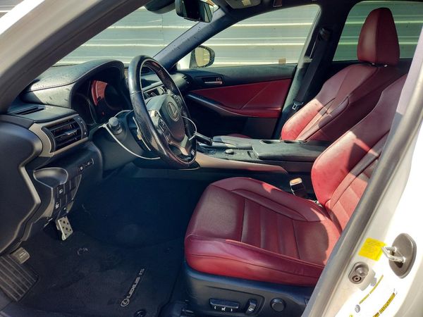 2017 LEXUS IS 300